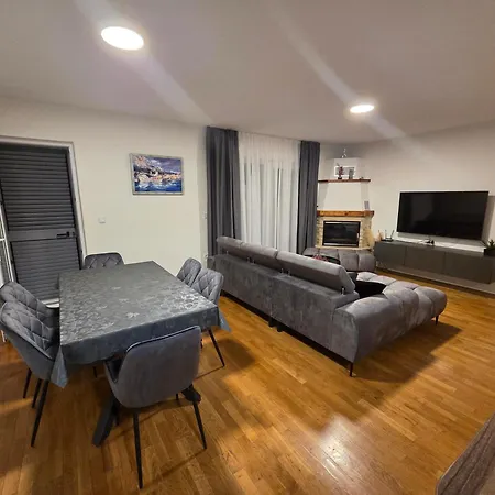 Marina Sea View & Jacuzzi Apartment Makarska