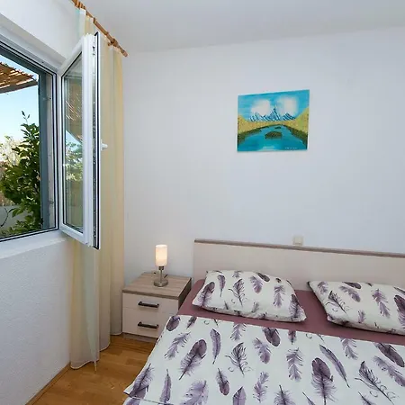 Apartman Marina Sea View & Jacuzzi